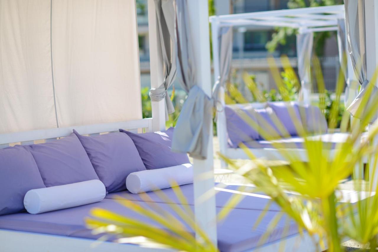 Aura Hotel Adults Only บาลาตอนฟือเรด ภายนอก รูปภาพ